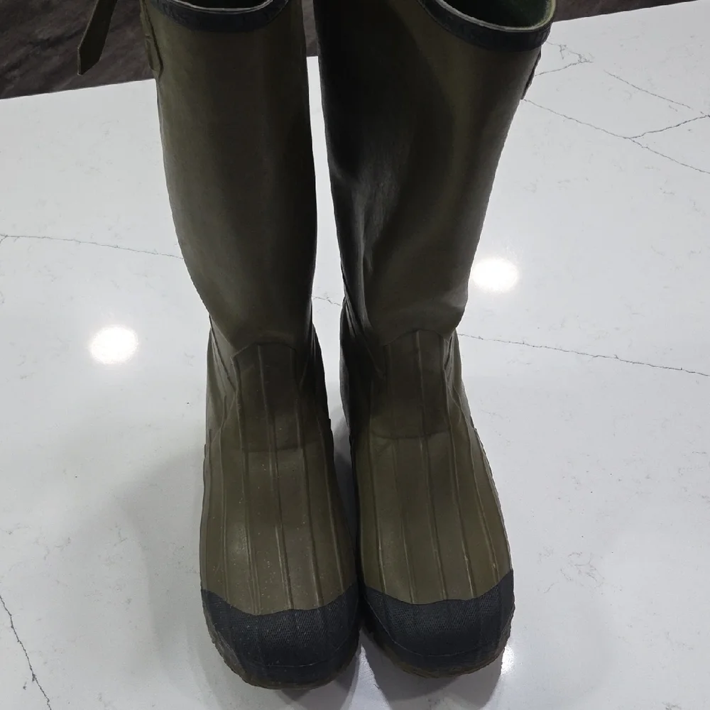 Itasca sturdy rubber